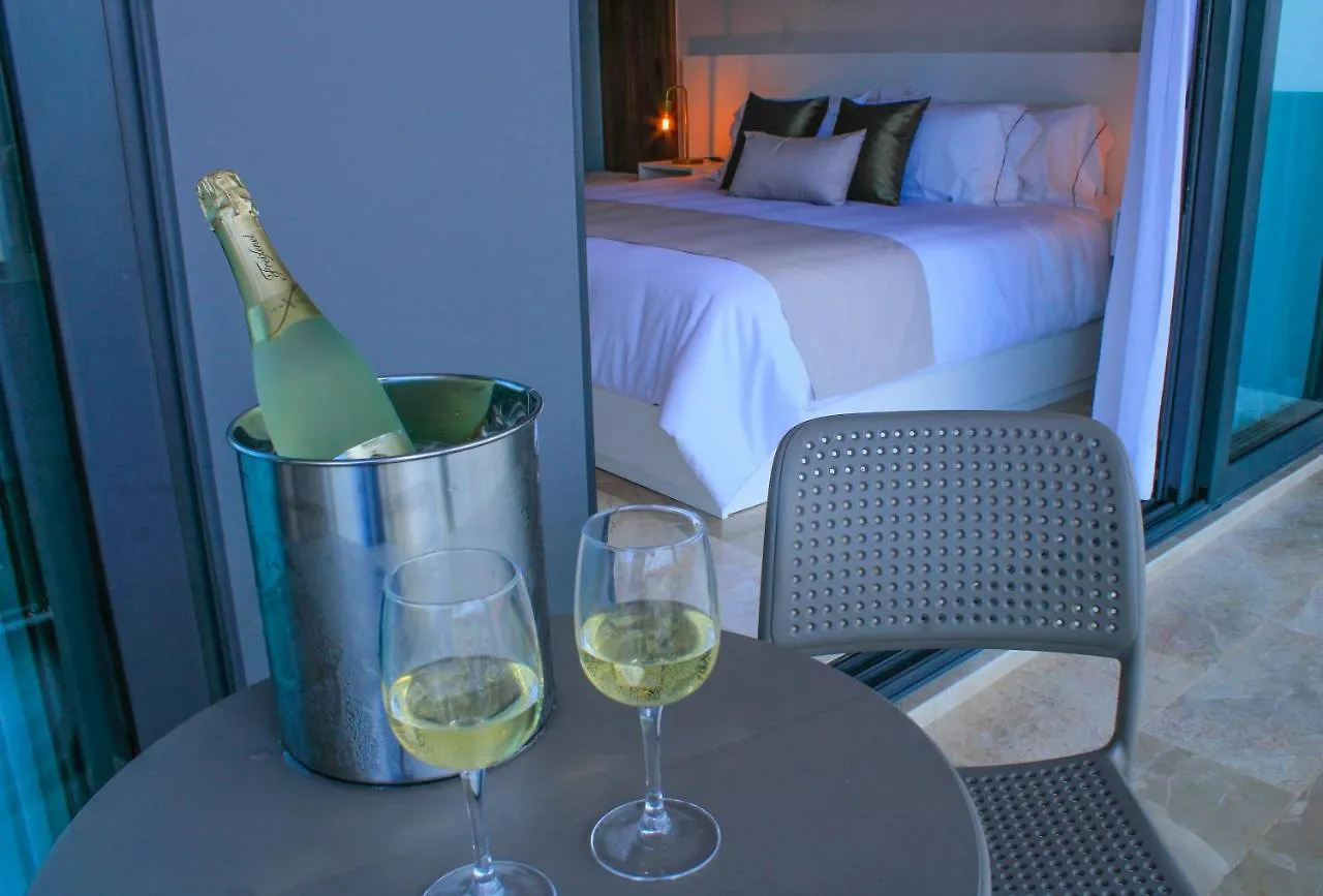 Singular Dream Vacation Rentals 普拉亚卡门